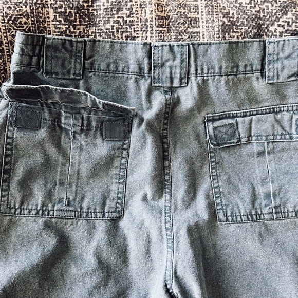 Vintage Cargo shorts - Picture 3 of 3